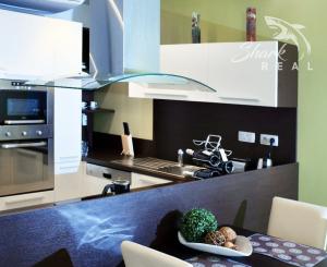 Kompletne zariadený 3 - izbový byt v srdci Bratislavy