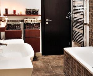 Kompletne zariadený 3 - izbový byt v srdci Bratislavy