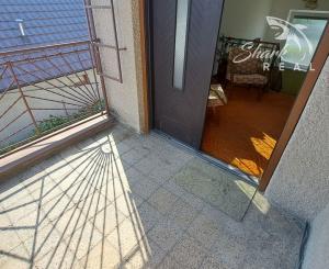 NEPREHLIADNITE! Na predaj 4 izbový rodinný dom v tichej časti obce