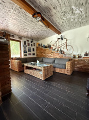 Štýlový 5-izbový bungalov s krásnou záhradou