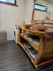 Štýlový 5-izbový bungalov s krásnou záhradou