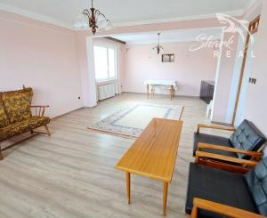 TOP PONUKA! Priestranný 7 izbový dom na predaj. IHNEĎ OBÝVATEĽNÝ