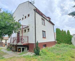 TOP PONUKA! Priestranný 7 izbový dom na predaj. IHNEĎ OBÝVATEĽNÝ