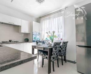 SLNEČNÝ 3-izbový byt na predaj v PIEŠŤANOCH