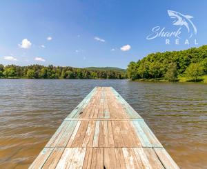 Pozemok v lone prírody s potôčikom– ideálny pre vašu vysnívanú chatu!