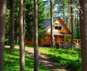 Pozemok v lone prírody s potôčikom– ideálny pre vašu vysnívanú chatu!