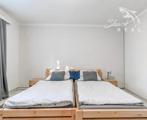 REZERVOVANÉ - Na predaj pekný dom so záhradou