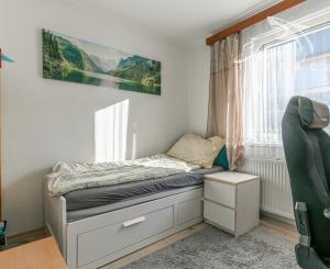 REZERVOVANÉ - Na predaj pekný dom so záhradou