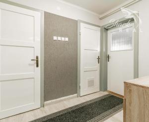 REZERVOVANÉ - Na predaj pekný dom so záhradou