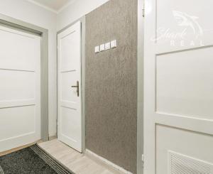 REZERVOVANÉ - Na predaj pekný dom so záhradou