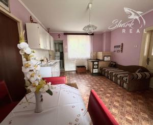 REZERVOVANÉ - RD - Chalupa pri potôčiku / Nová Baňa