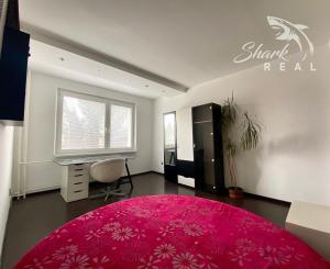 Predaj: Jedinečný 4-izbový byt 105 m², 2 balkóny, 2 kúpeľne, 3 pivnice – Považská Bystrica