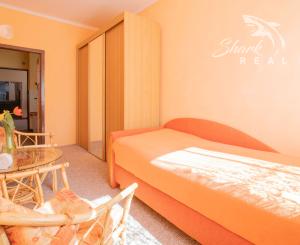 Čiastočne zrekonštruovaný dom vo výbornej lokalite s garážou