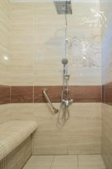 Čiastočne zrekonštruovaný dom vo výbornej lokalite s garážou