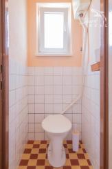 Čiastočne zrekonštruovaný dom vo výbornej lokalite s garážou