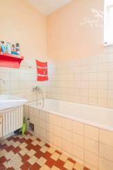 REZERVOVANÉ - Rodinný dom s rozľahlým slnečným pozemkom