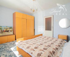 REZERVOVANÉ - Rodinný dom s rozľahlým slnečným pozemkom