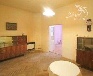 Nová cena! Rodinný dom v centre Žarnovice – ideálny aj na podnikateľské účely