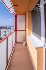 ZNÍŽENÉ !!! 3 IZBOVÝ BYT -V CENTRE- S VÝHĽADOM NA NÁMESTIE