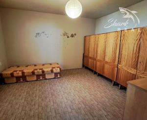 PREDANÉ! Slnečný 4-izbový dom na predaj