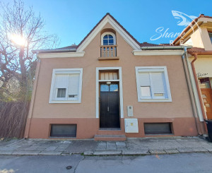 REZERVOVANÉ I Rodinný dom s veľkým potenciálom v centre Piešťan