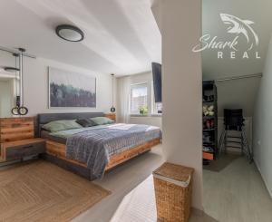 ZABEHNUTÝ RODINNÝ PENZIÓN vo vyhľadávanej lokalite Malých Karpát, VAŠA VÝHODNÁ INVESTÍCIA DO BUDÚCNOSTI