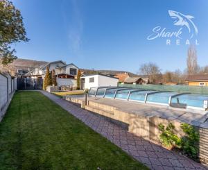 ZABEHNUTÝ RODINNÝ PENZIÓN vo vyhľadávanej lokalite Malých Karpát, VAŠA VÝHODNÁ INVESTÍCIA DO BUDÚCNOSTI