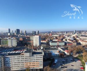 VEĽKOMETRÁŽNY dvojizbový byt s terasou