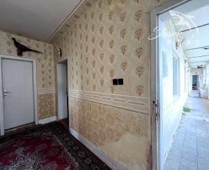 PREDANÉ - Pozemok so starým domom Veľká Maňa / Nové Zámky.