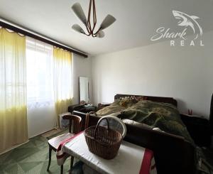 PREDANÉ - Pozemok so starým domom Veľká Maňa / Nové Zámky.