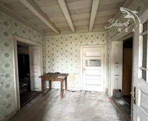 PREDANÉ - Pozemok so starým domom Veľká Maňa / Nové Zámky.