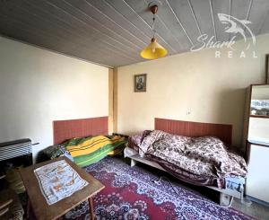 PREDANÉ - Pozemok so starým domom Veľká Maňa / Nové Zámky.