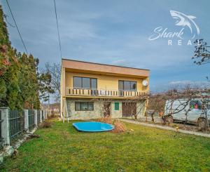 5-izbový rodinný dom v obci Bojná