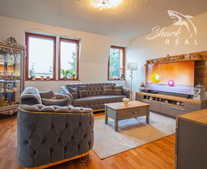 Priestranný rodinný dom v Hornej Strede s veľkým pozemkom