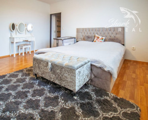 Priestranný rodinný dom v Hornej Strede s veľkým pozemkom