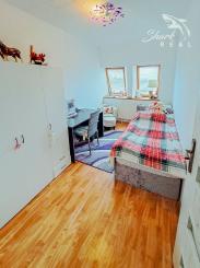 Priestranný rodinný dom v Hornej Strede s veľkým pozemkom