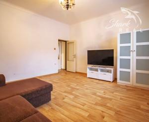 Priestranný rodinný dom v Hornej Strede s veľkým pozemkom