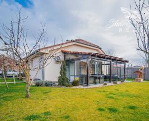 PREDANÉ! Na predaj moderná 3 izbová novostavba  – ideálne bývanie pre rodinu!