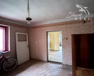 ZNÍŽENÁ CENA! - Rodinný dom s novou strechou v obci Lúčnica nad Žitavou / Nitra.