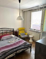 2 IZBOVÝ BYT - S 2 BALKÓNMI S KRÁSNYM VÝHĽADOM - VÝBORNÁ LOKALITA