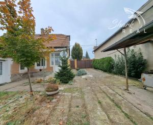 Rodinný dom s pozemkom vhodným na podnikanie