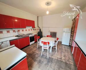 Rodinný dom s pozemkom vhodným na podnikanie