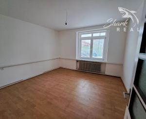 Rodinný dom s pozemkom vhodným na podnikanie