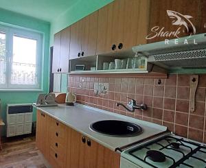 PREDANÉ - Presvetlený veľký 3 izbový byt / Malé Kozmálovce - Levice