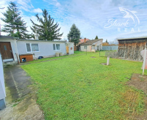 Starší domček s krásnym pozemkom