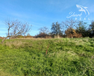 ZNÍŽENÁ CENA! - Pozemok s inžinierskymi sieťami Žemberovce / Levice