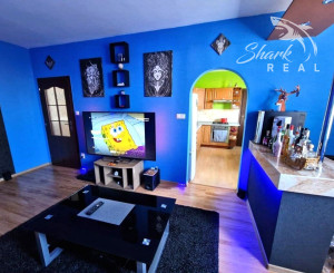 PEKNÝ 2,5 IZBOVÝ BYT -  VÝBORNÁ LOKALITA