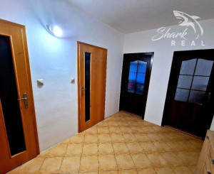 PEKNÝ 2,5 IZBOVÝ BYT -  VÝBORNÁ LOKALITA