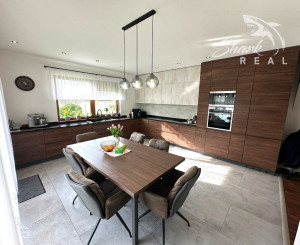 Krásny rodinný dom v centre Malaciek