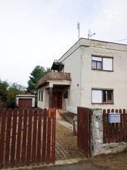 6-izbový rodinný dom v Kovarciach na bývanie i podnikanie